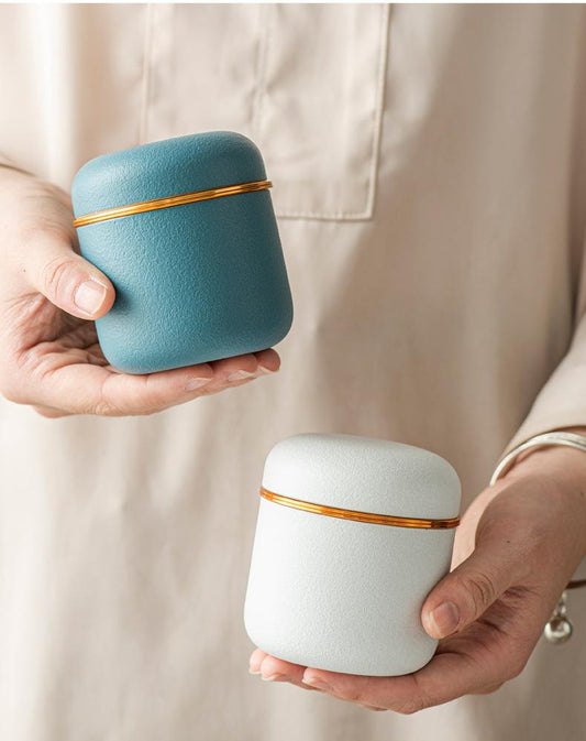 Riposare Pet or Keepsake Ashes Urn-Pet Urn for Ashes-Cremation Urns- The cremation urns for ashes and keepsakes for ashes come in a variety of styles to suit most tastes, decor and different volumes of funeral ashes.