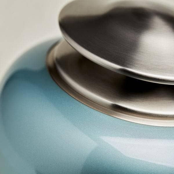 Estrela Adult Ashes Urn-Adult Urn for Ashes-Cremation Urns- The cremation urns for ashes and keepsakes for ashes come in a variety of styles to suit most tastes, decor and different volumes of funeral ashes.