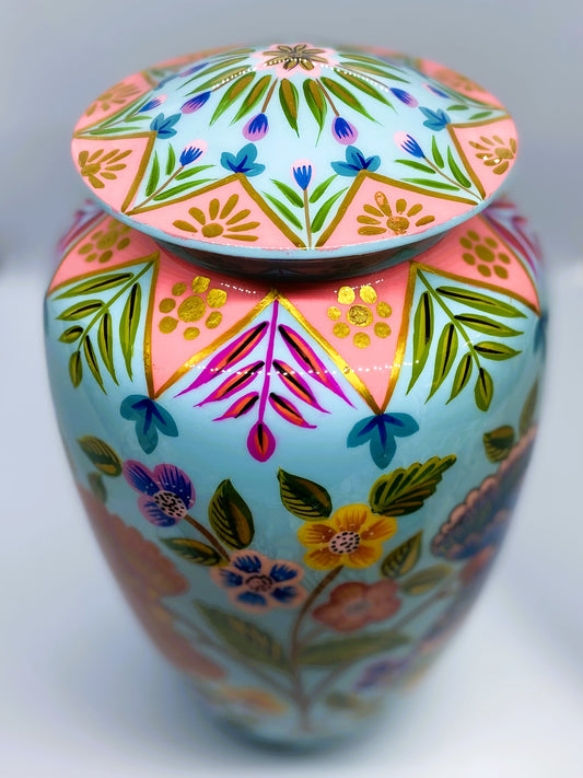 Florea Adult Ashes Urn-Adult Urn for Ashes-Cremation Urns- The cremation urns for ashes and keepsakes for ashes come in a variety of styles to suit most tastes, decor and different volumes of funeral ashes.
