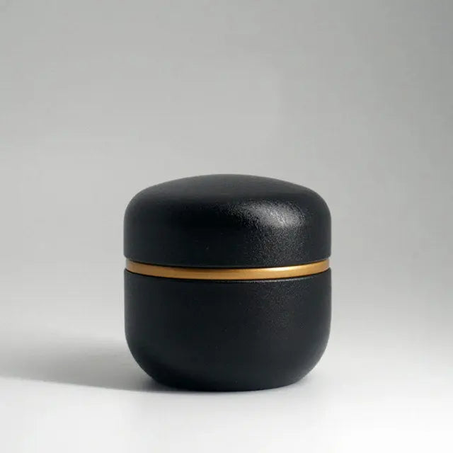 Kyss Pet or Keepsake Ashes Urn-Pet Urn for Ashes-Cremation Urns- The cremation urns for ashes and keepsakes for ashes come in a variety of styles to suit most tastes, decor and different volumes of funeral ashes.