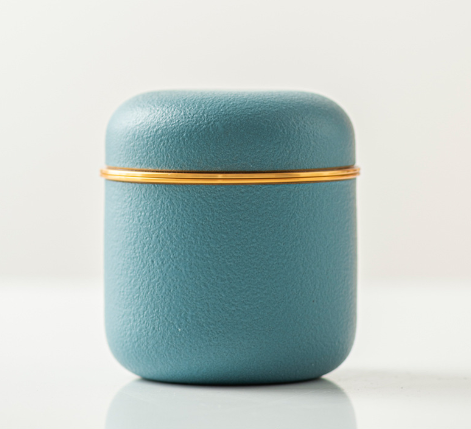 Riposare Pet or Keepsake Ashes Urn-Pet Urn for Ashes-Cremation Urns- The cremation urns for ashes and keepsakes for ashes come in a variety of styles to suit most tastes, decor and different volumes of funeral ashes.