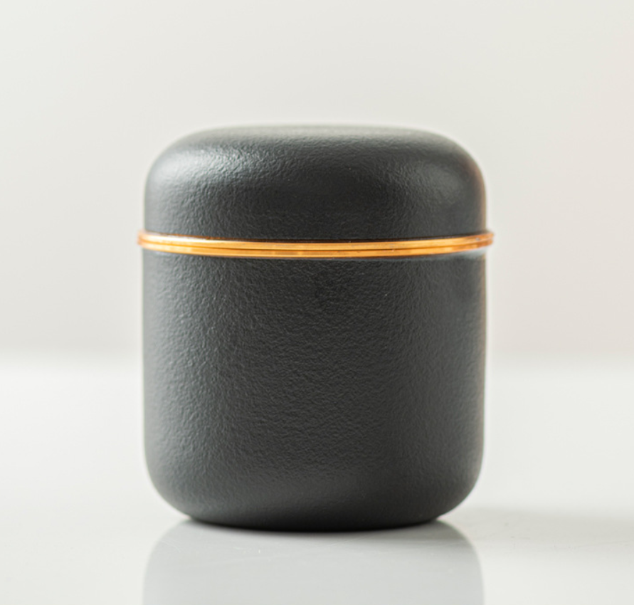 Riposare Pet or Keepsake Ashes Urn-Pet Urn for Ashes-Cremation Urns- The cremation urns for ashes and keepsakes for ashes come in a variety of styles to suit most tastes, decor and different volumes of funeral ashes.